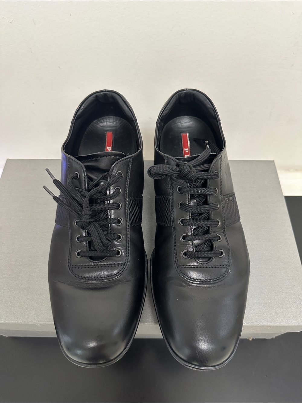 EUC Prada Men's Black Leather Lace-Up Shoe